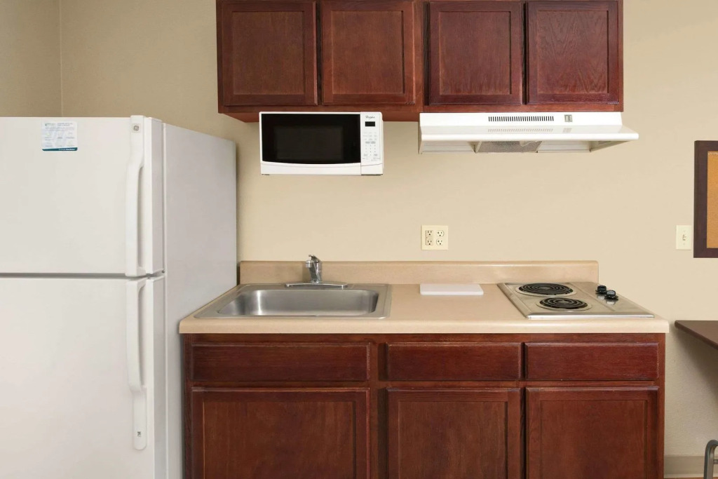 WoodSpring Suites Kansas City Liberty