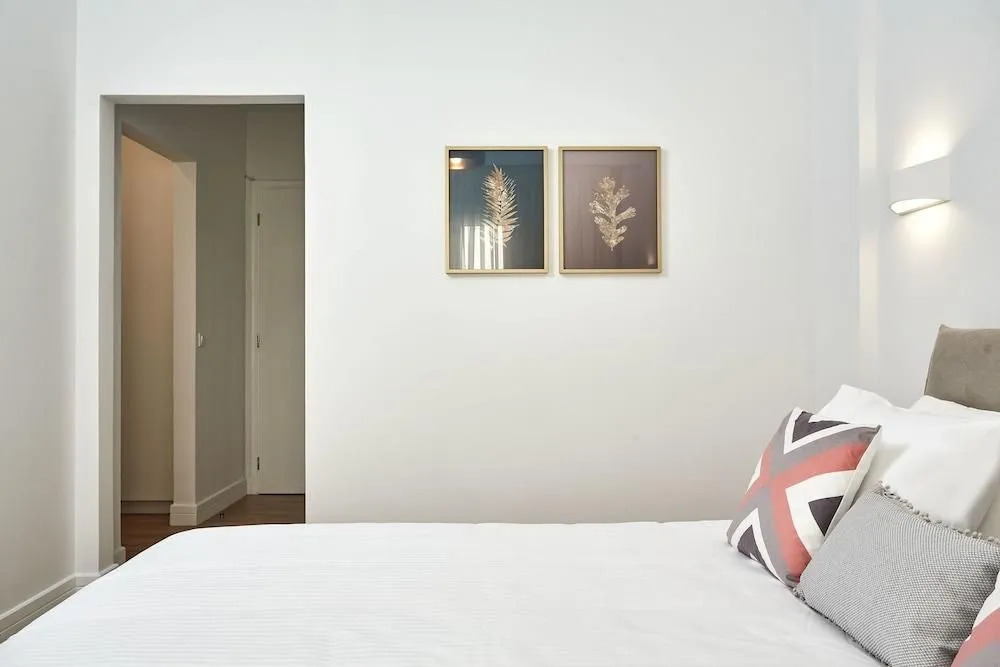 Luxurious Spacious Apt next  Hilton Area