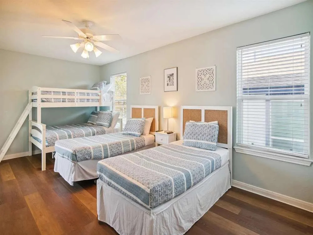 Vitamin Sea Retreat by Ryson Vacation Rentals
