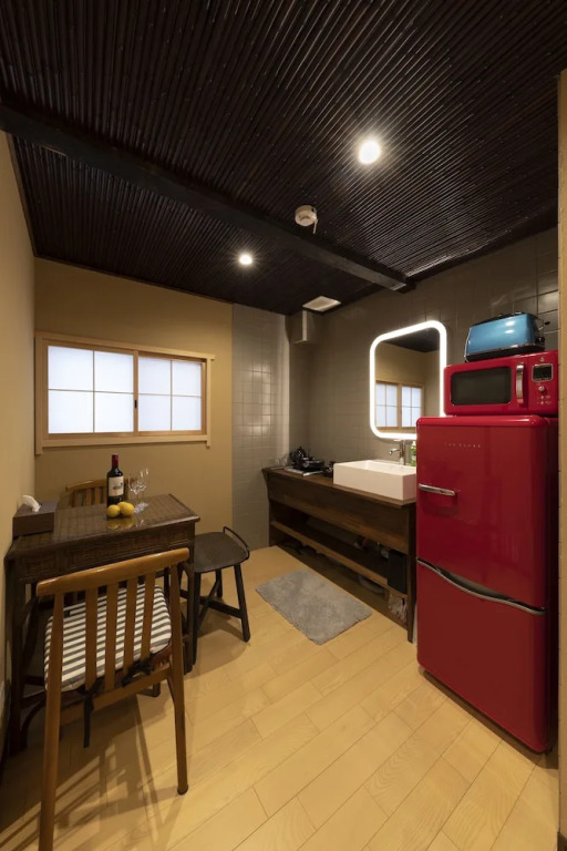 Shirakabanoyado-DOUNIWA, 白樺の宿-堂庭, Private House Near Osaka Castle