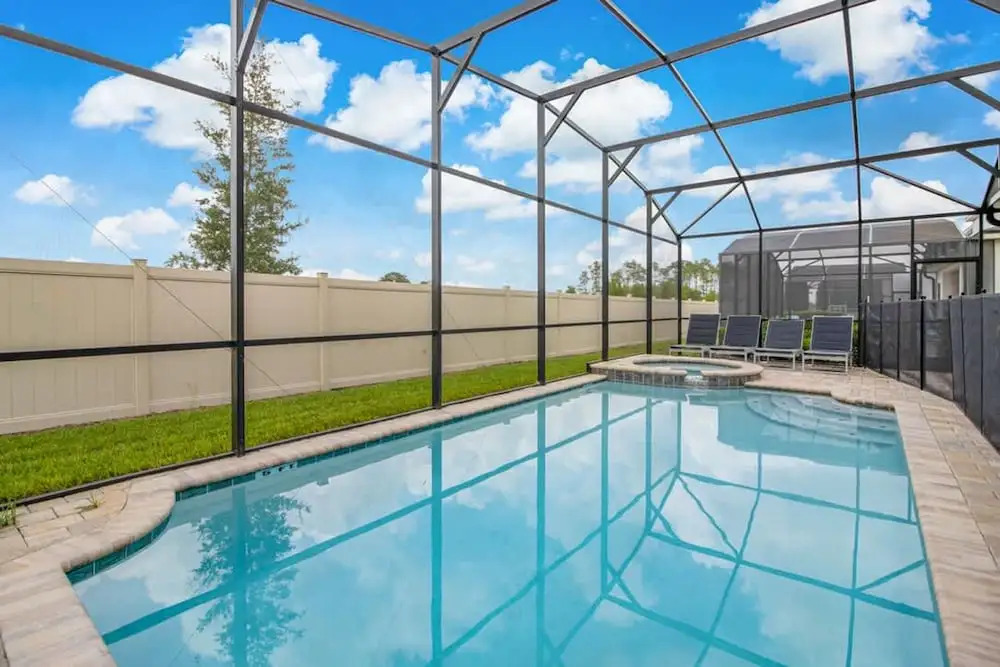 Upscale 9BR Stay With Pool and Themed Rooms