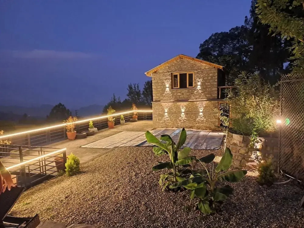 The Cozy Acorn Resort