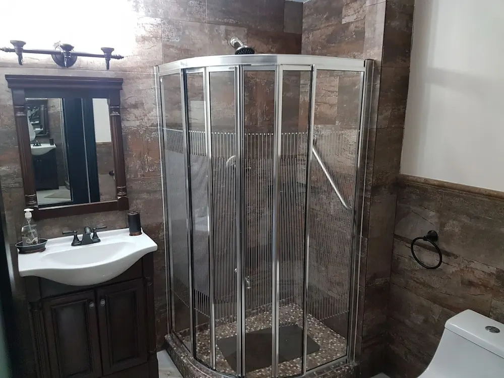 Modern 1 Bed Apartment in Belize City