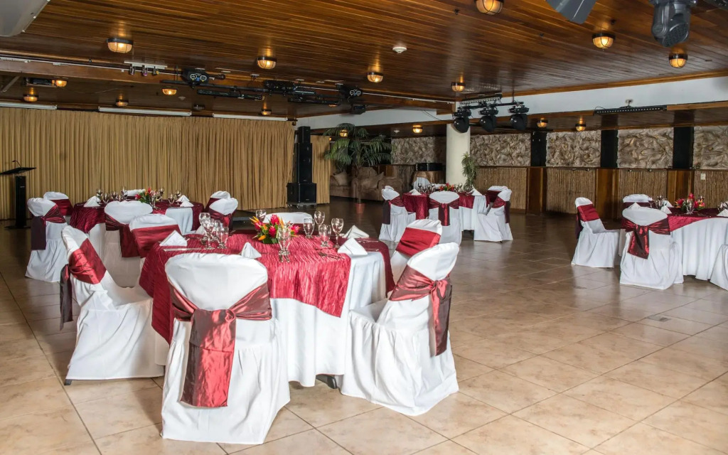 Hotel Villas Lirio
