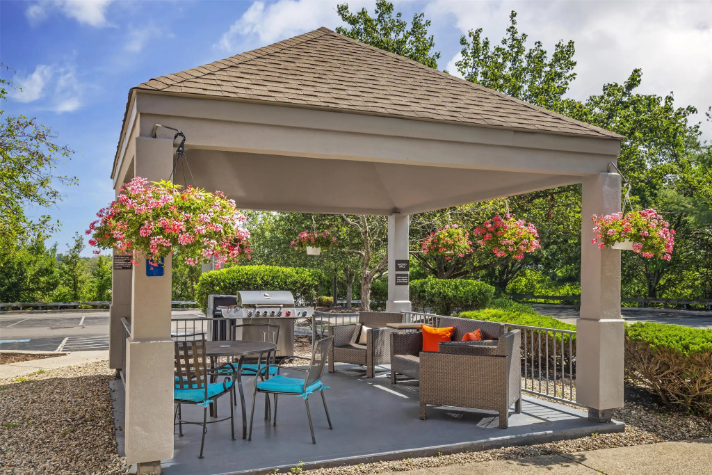Sonesta Simply Suites Boston Burlington