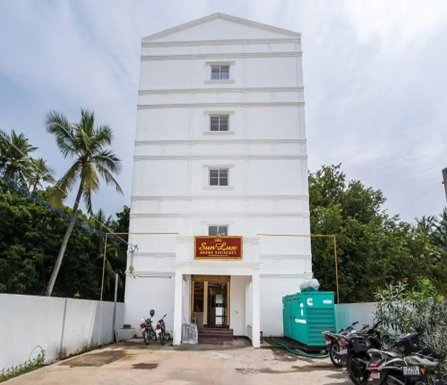 Sunlux Grand Residency