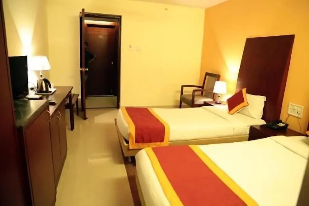 Hotel Hollyhock