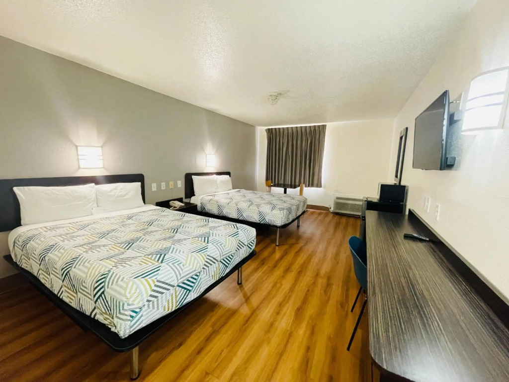 Motel 6-Duncanville, TX - Dallas