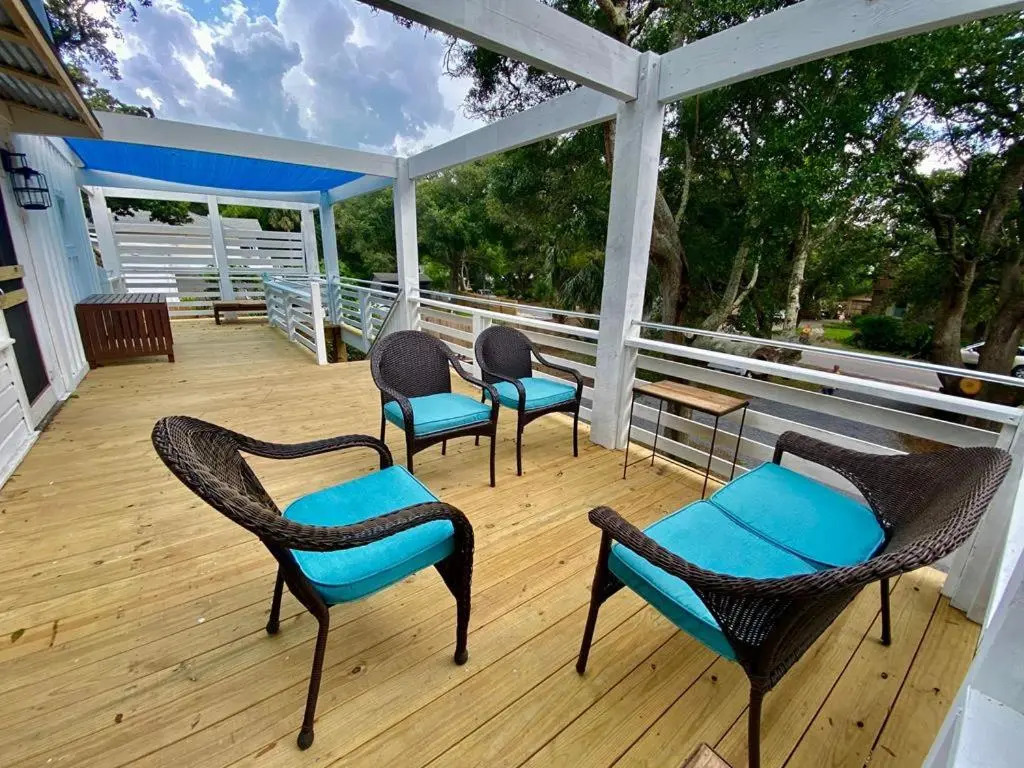808 E Ashley - The Board and Batten - 3 Bedrooms near Ocean