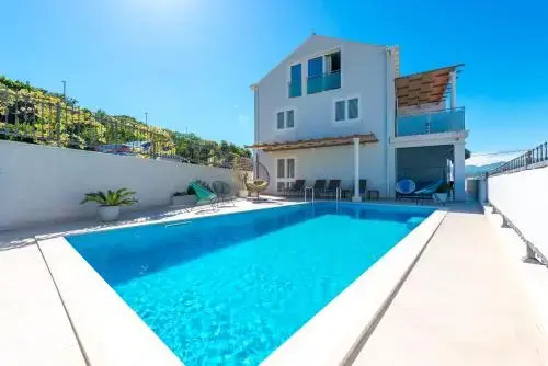 Apartments Sandra Solitudo III