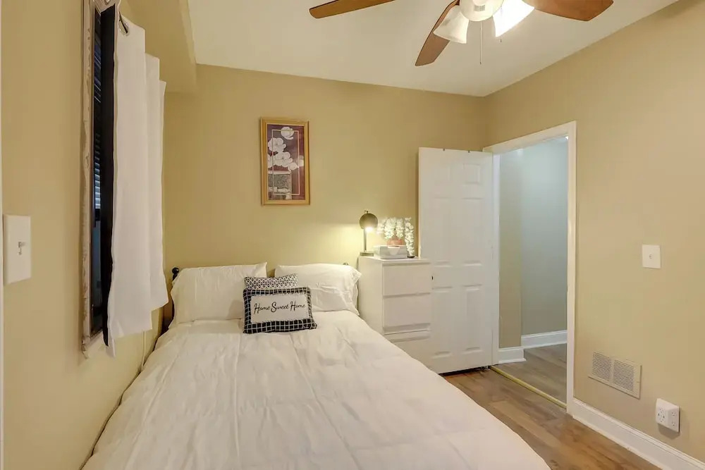 1 Mi to Dtwn Wilmington: Convenient + Cozy Home!