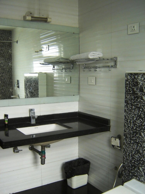 Hotel Anand Retreat
