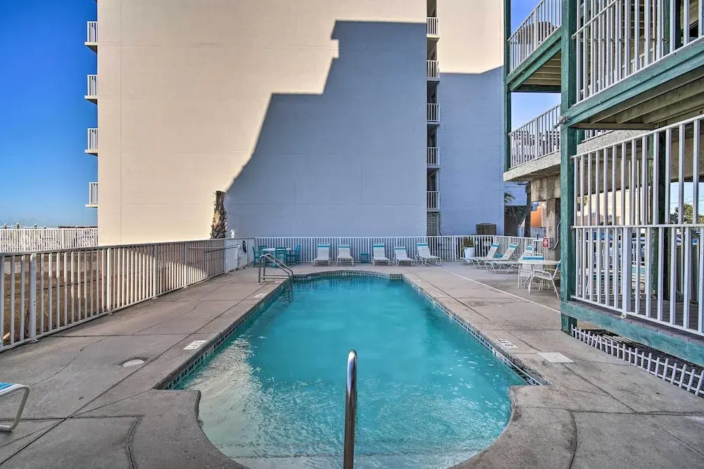 Oceanfront Gulf Shores Condo ~ 2 Mi to The Hangout