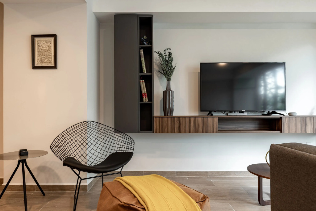 Casai Roma 1 BR Bright Condo
