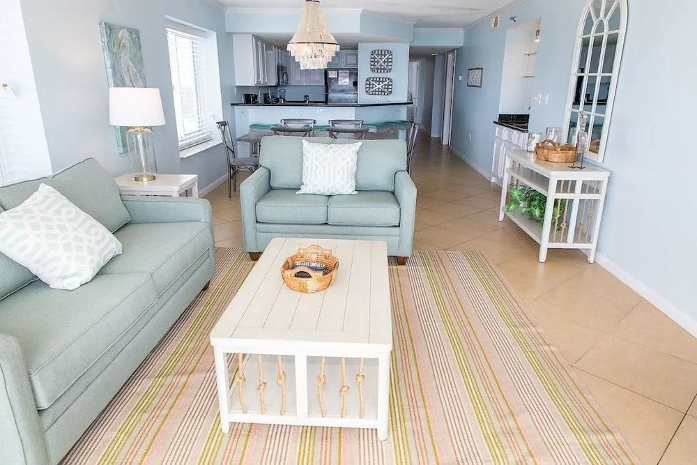 Summerchase 1008 - 3 Br condo by RedAwning