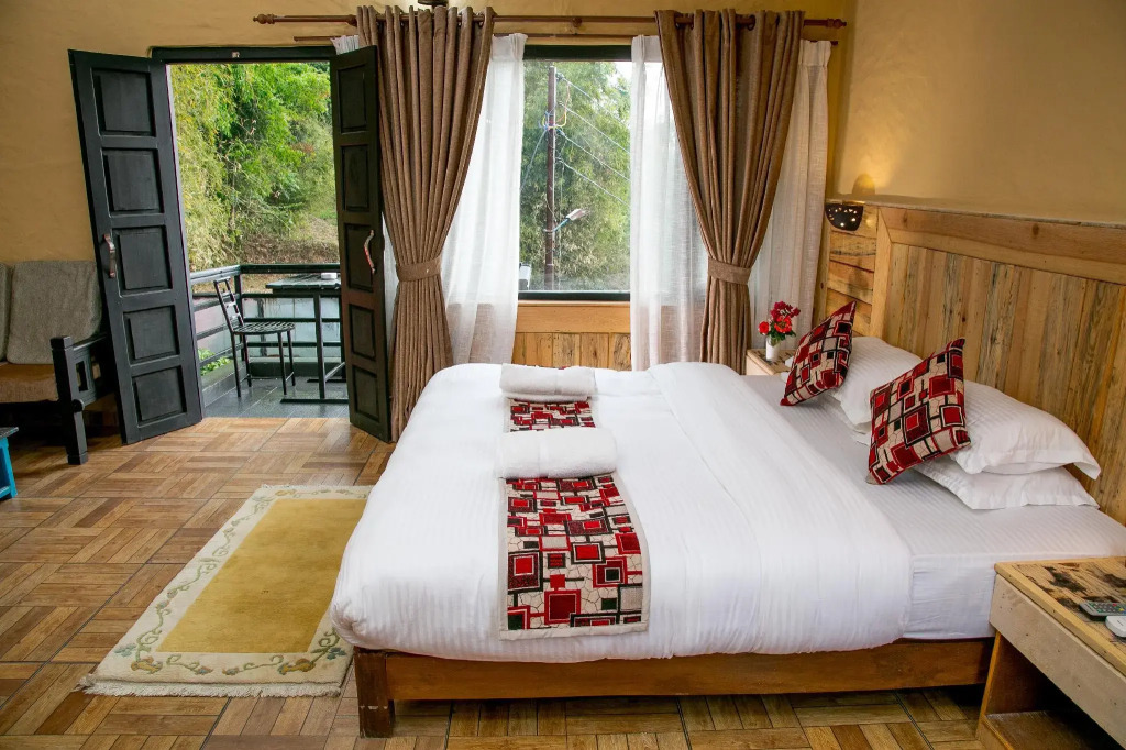 Hotel Tourist Residency And Homeland Forest Villa