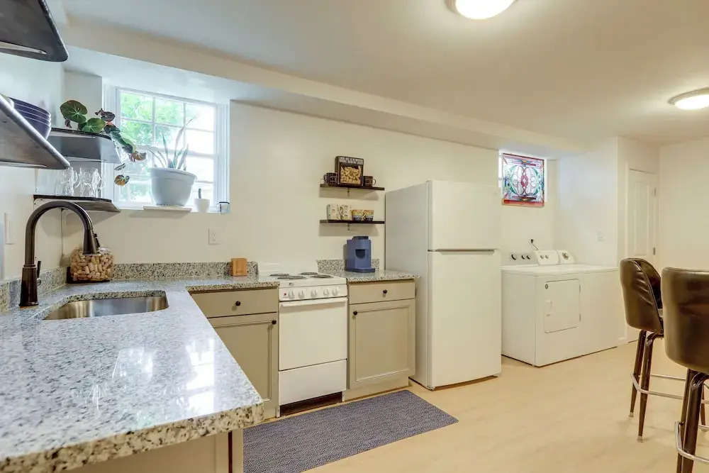 5 Mi to Trilith Studios: Apt w/ Furnished Pergola