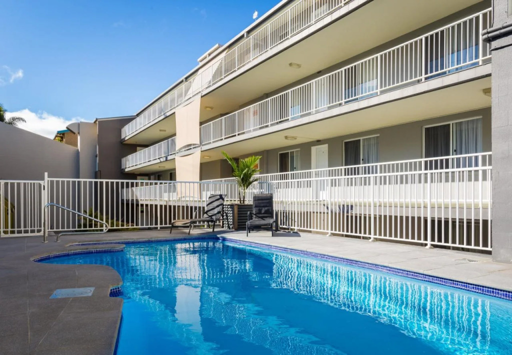 Albacore Apartments