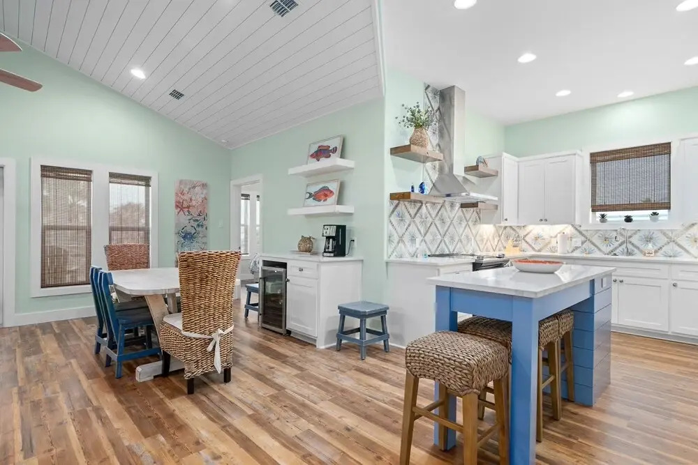 The Gruene Escape 4 Bedroom Home by Redawning