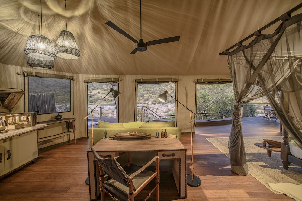 Madwaleni River Lodge - Babanango Game Reserve