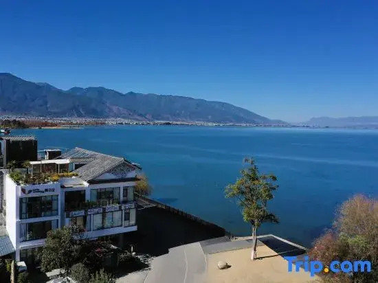 Luyinquan·Dali Yunshui Xiaozhu Seaview Resort Hotel