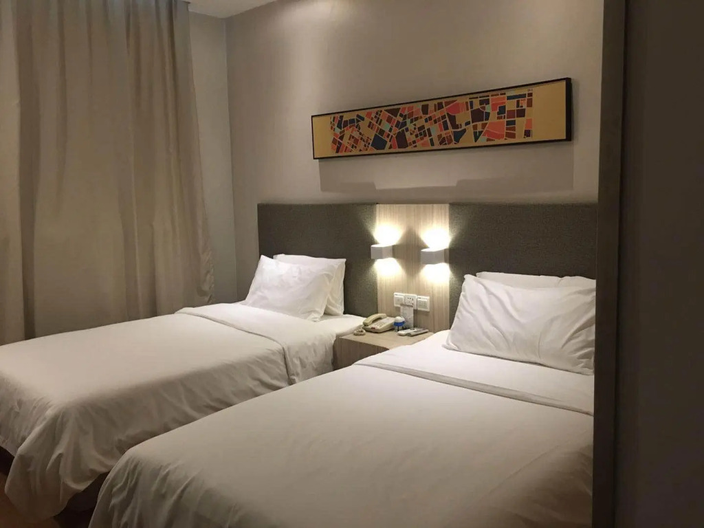 Hanting Hotel Hanzhong North Street