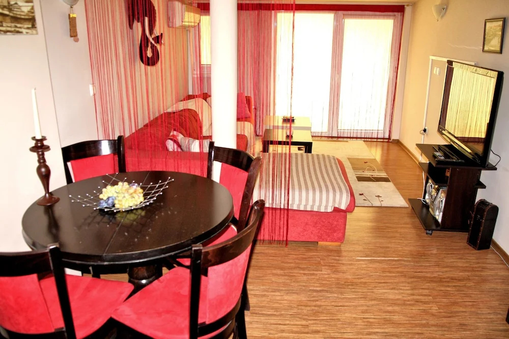 Sea view apartment in the city heart