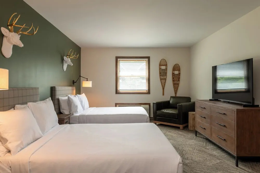 Lodge at Schroon Lake