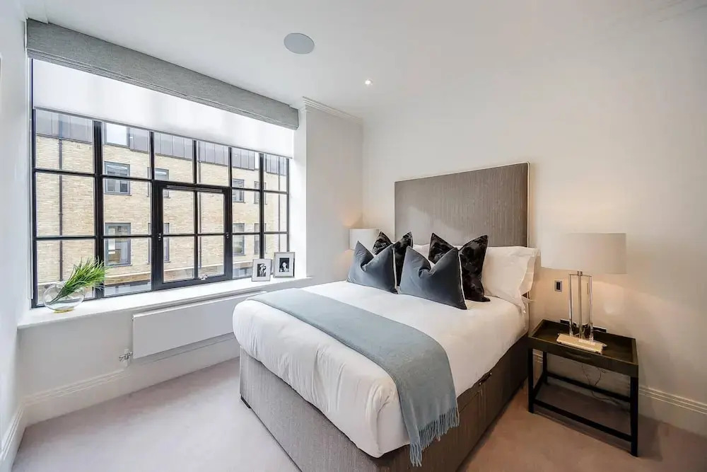 Classy 2 Bedroom Apartment By The Thames