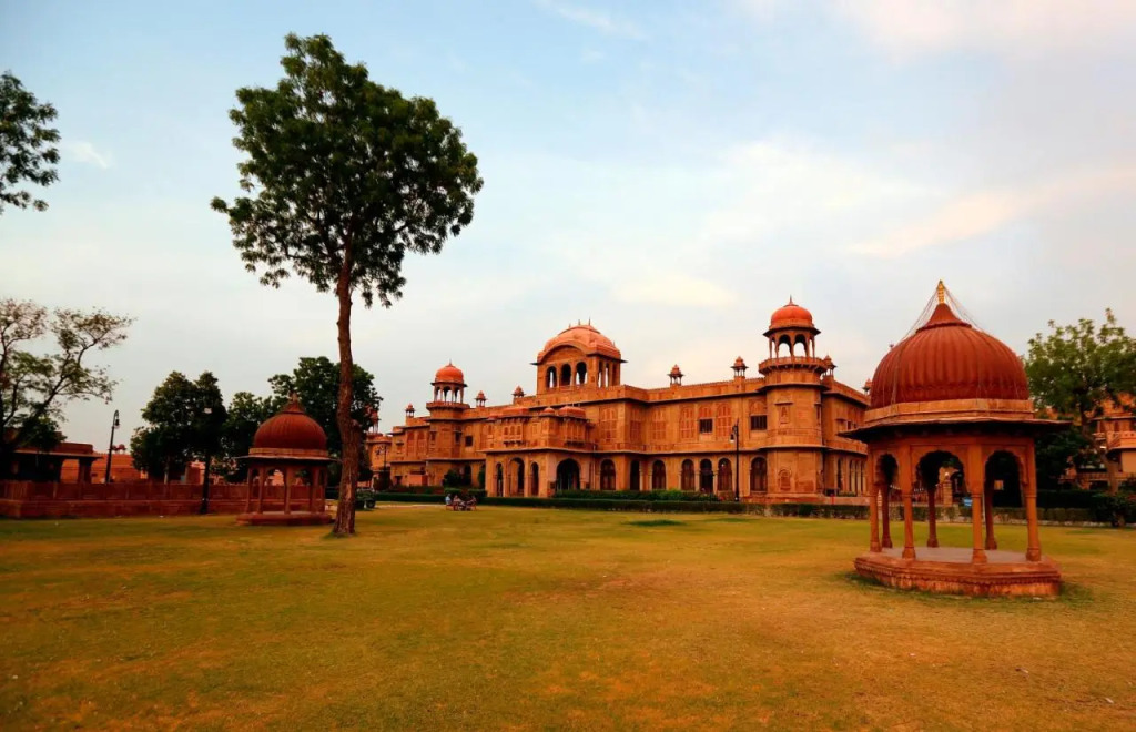The Lallgarh Palace - A Heritage Hotel