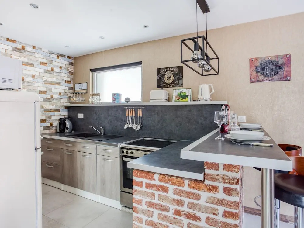 Cosy Apartment in Eperlecques with Fireplace
