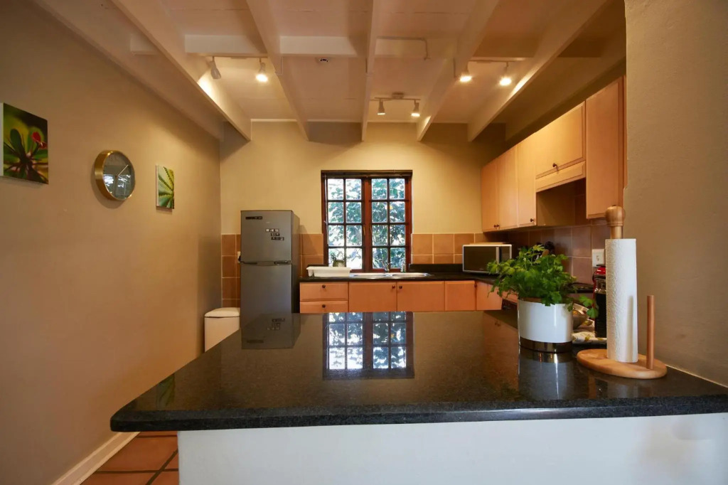 Luxurious & centrally located home away from home