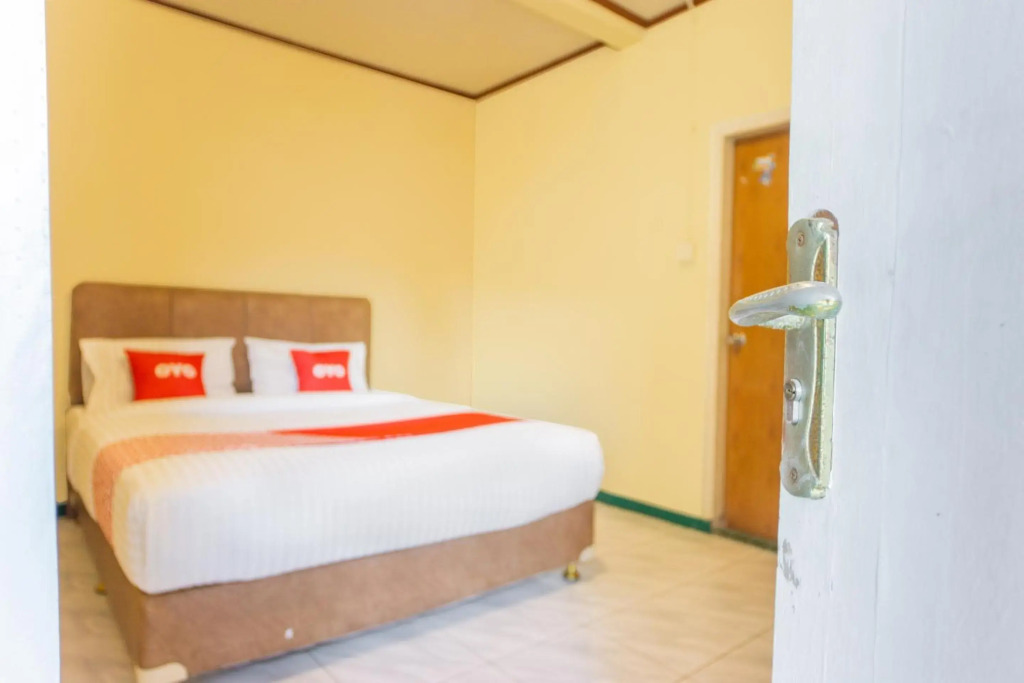 OYO 2180 Vina Vira Hotel
