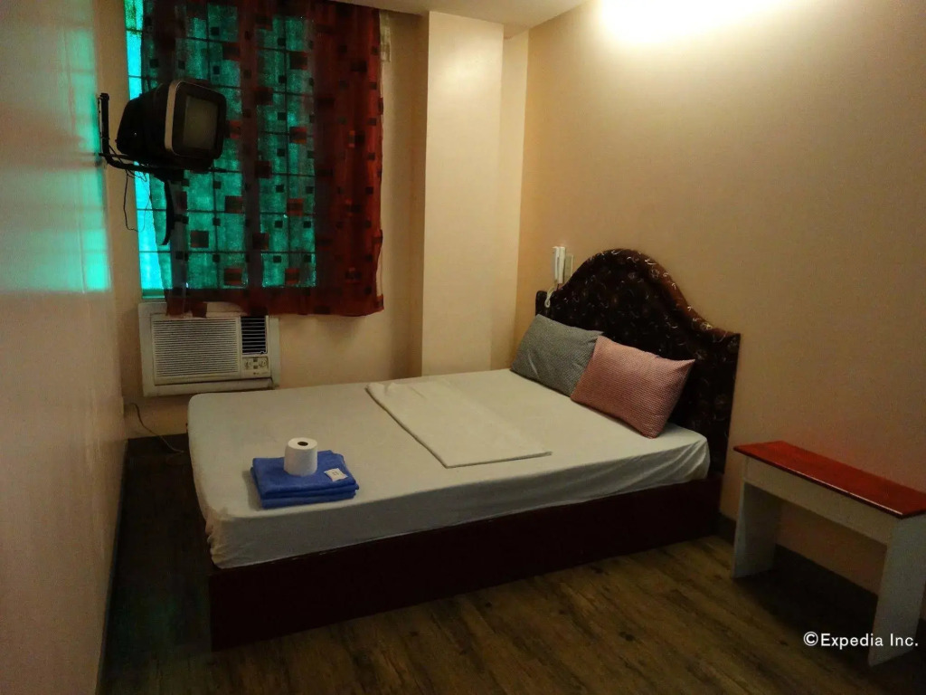 OYO 790 Mango Inn