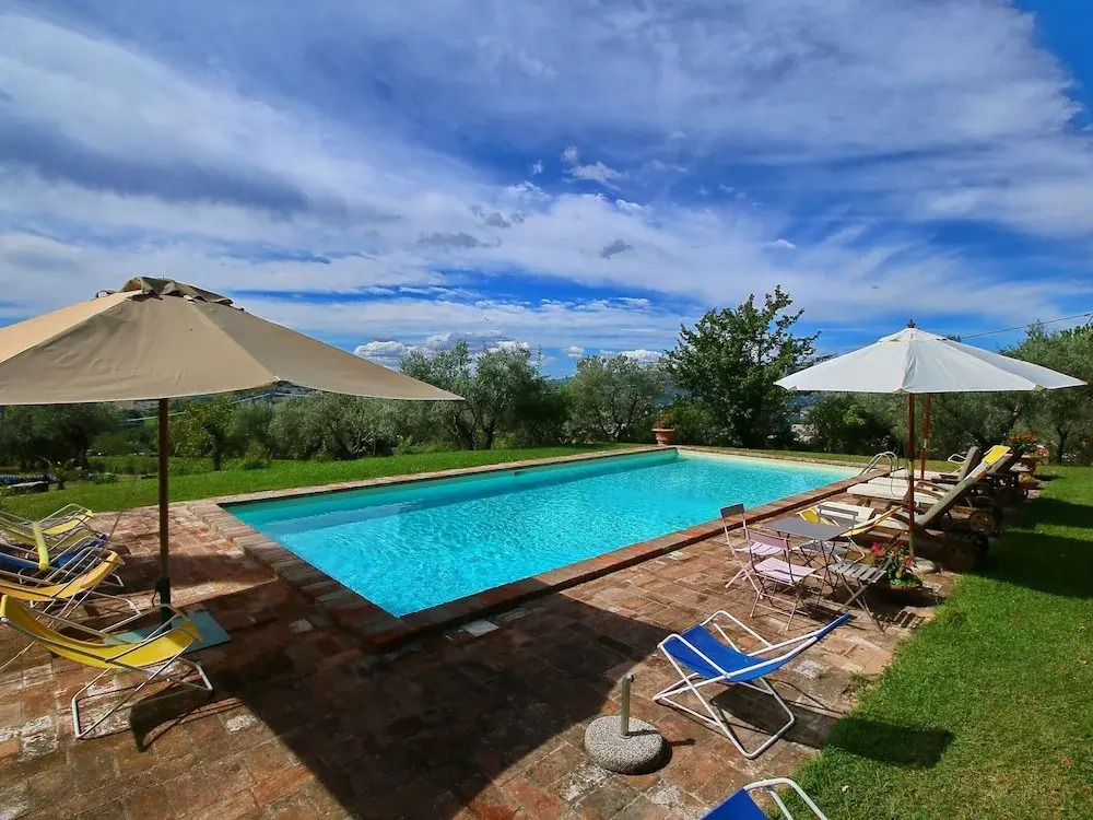 Farmhouse in Todi With Pool & Theater Nearby