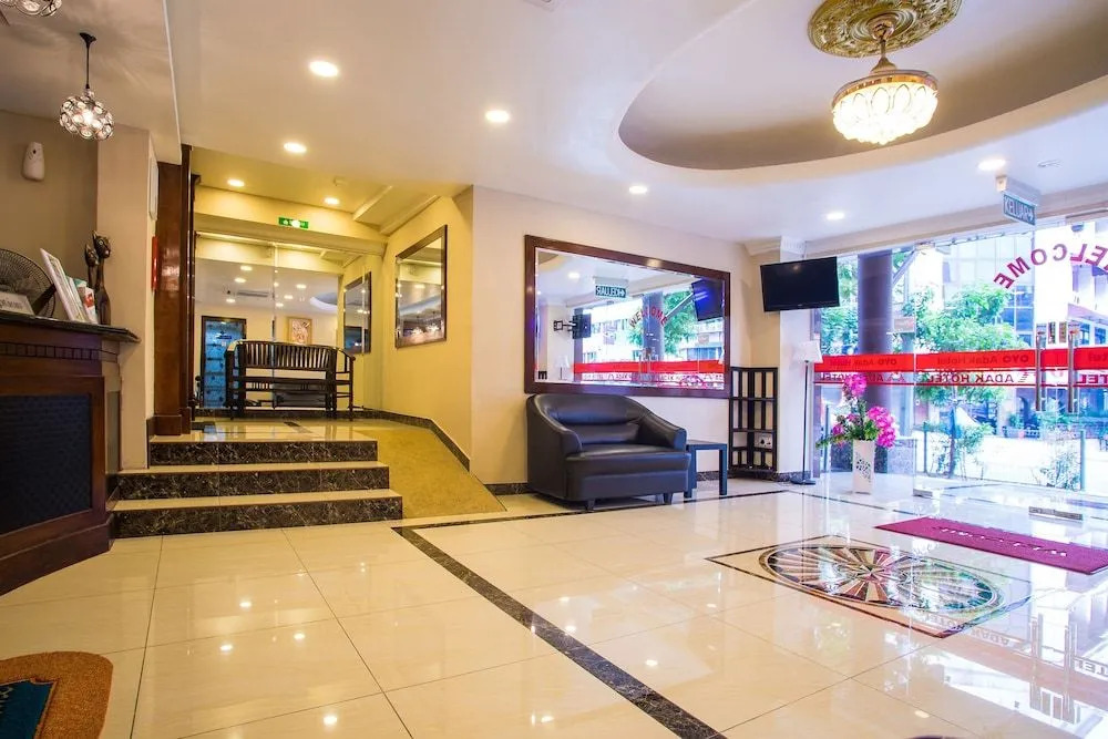 OYO 43929 Adak Hotel