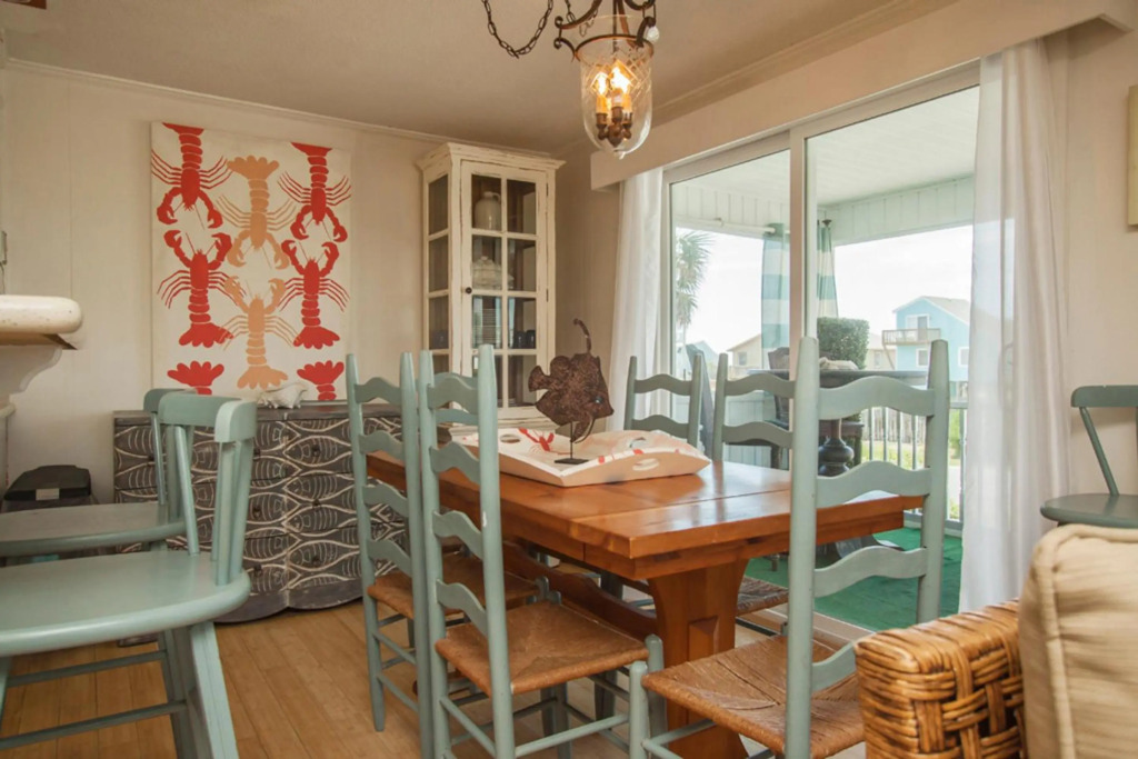 Sunkissed 2 by Oak Island Accommodations