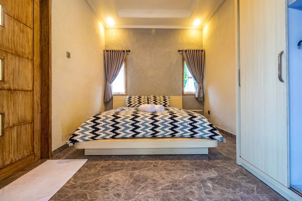 Alam Desa Homestay by AGATA