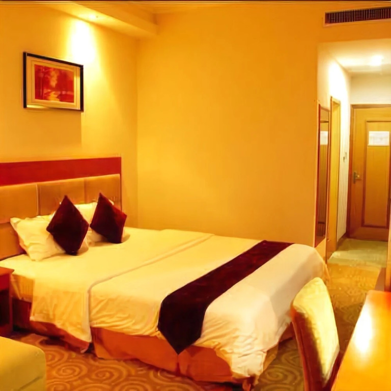 Zuiranju Holiday Hotel