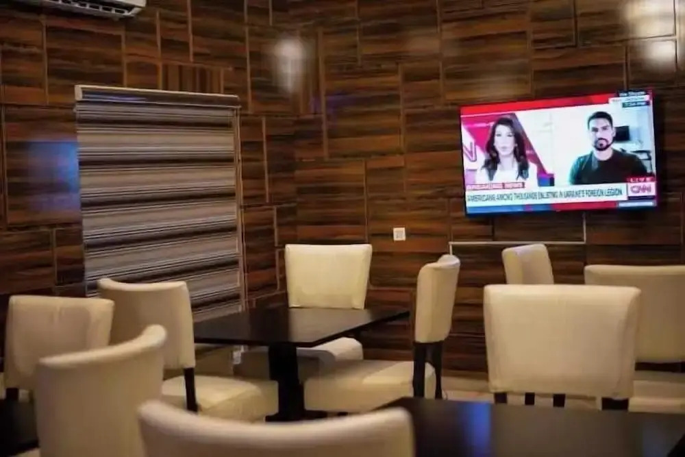 Tevom Hotel and Suites