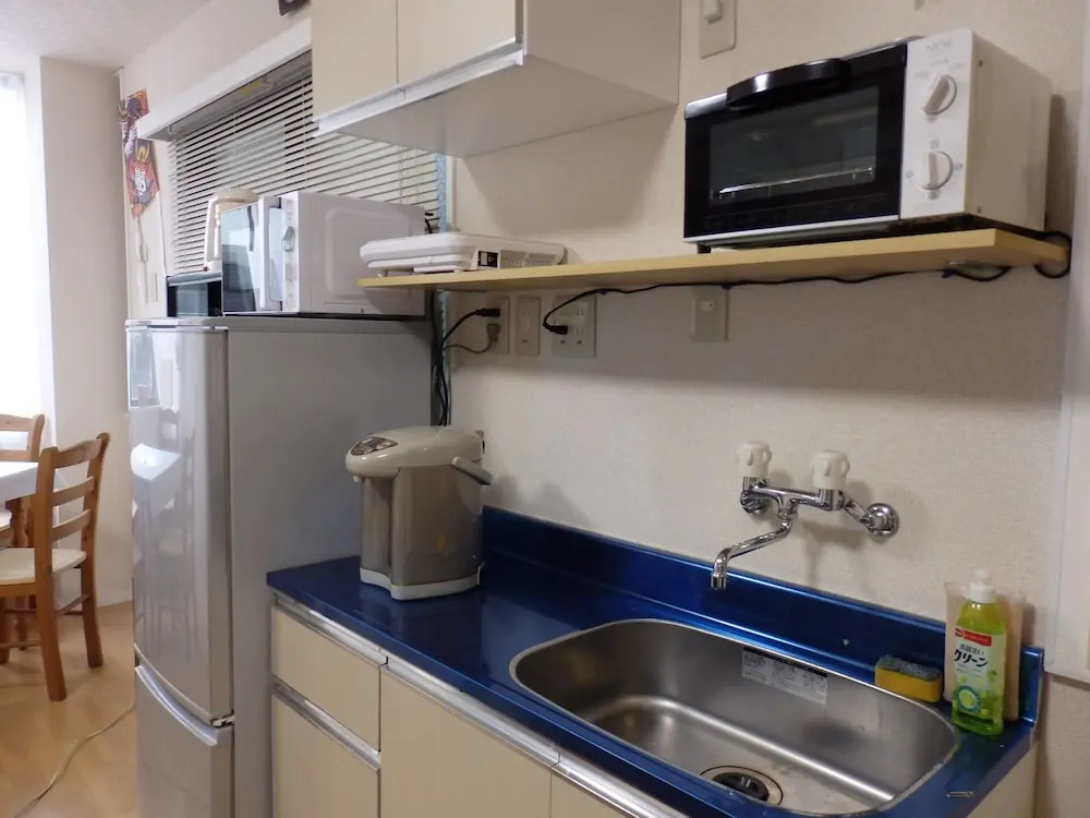 Backpackers Mini House