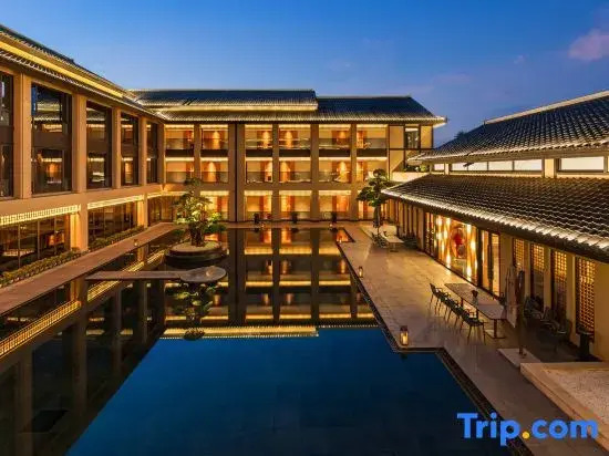 Jianshui Yanqi Lake Hotel