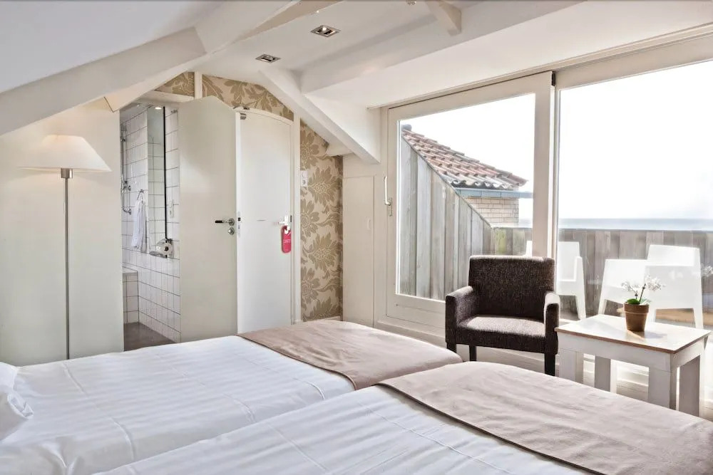 Strandhotel Nassau-Bergen