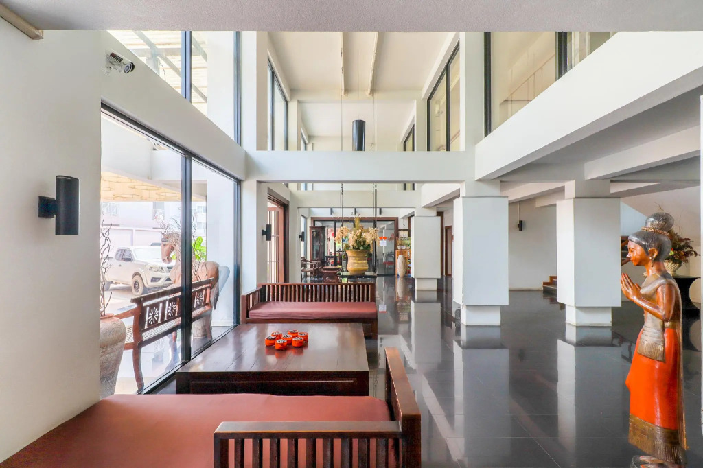 OYO 807 Suan​ Dok​ Kaew​ Hotel​