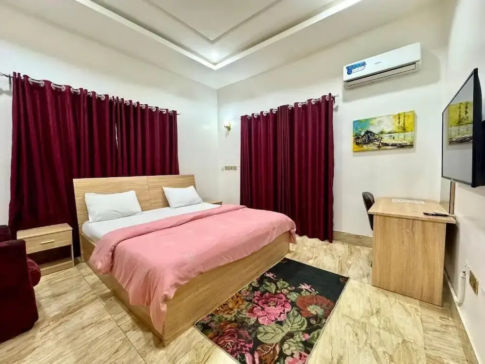O2 Contiential Suites