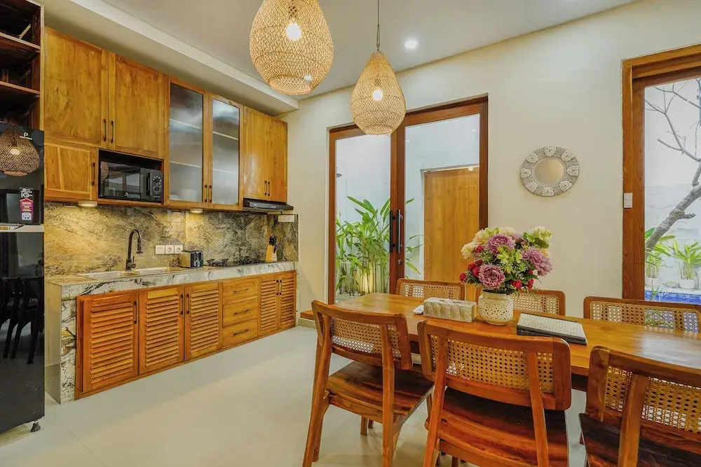 3-bedroom Private pool villa City Sanur