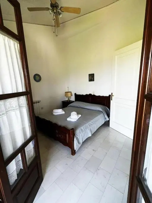 Thalatta and Oros Traditional Villa