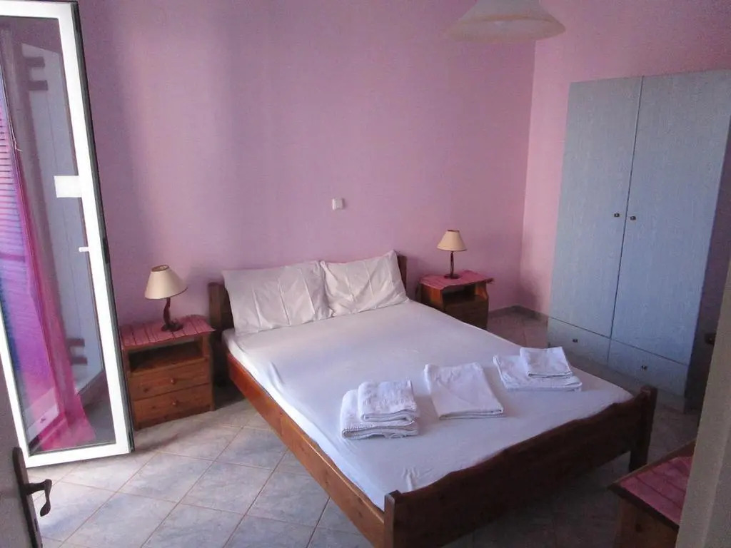 Faros Apartments