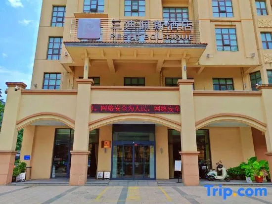 Pesht Hotel