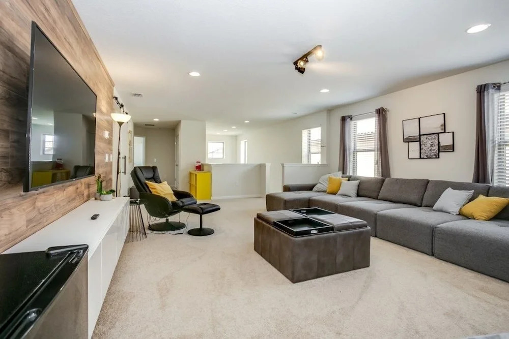 Saltwater Pool Private Pool Luxury Home! 6 Bedroom Home by RedAwning